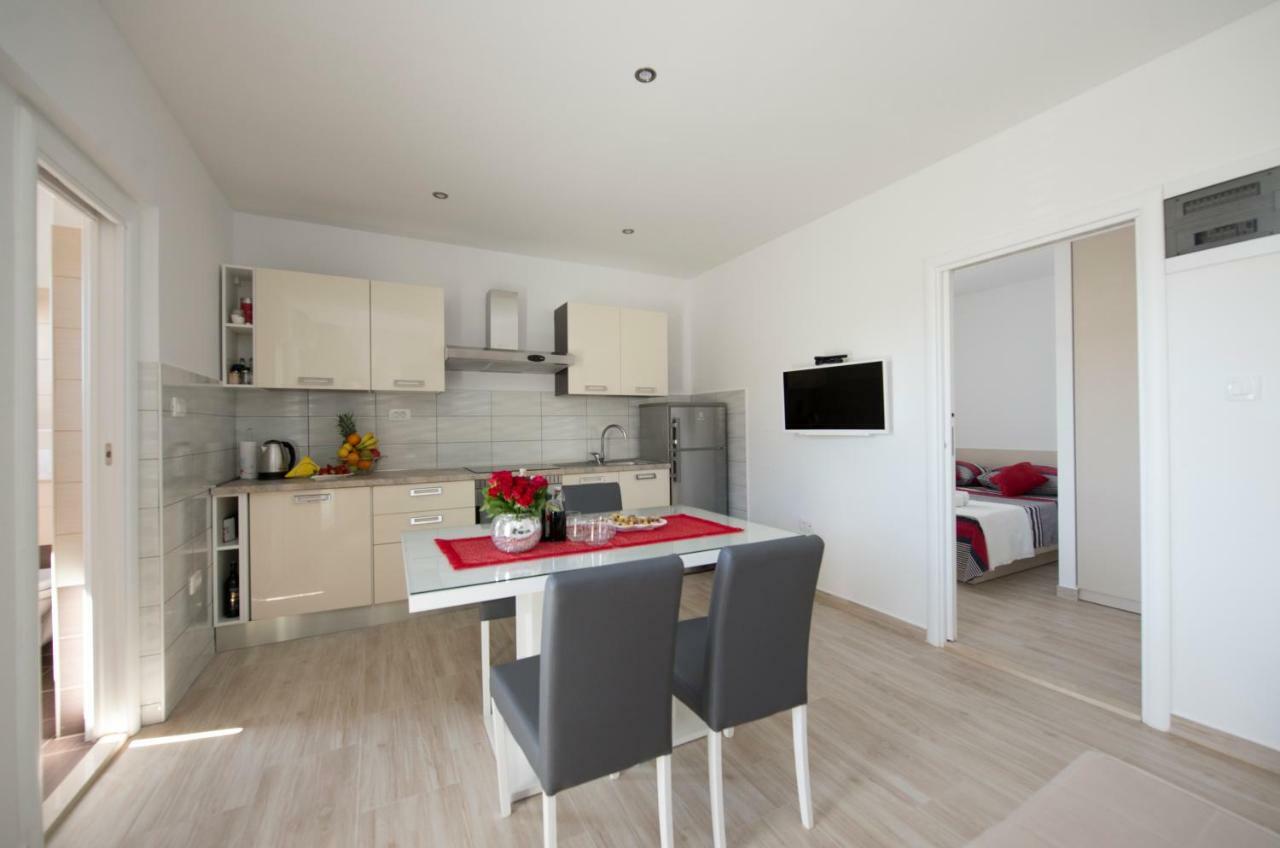 Apartments Bonus And Private Parking Split Exterior foto