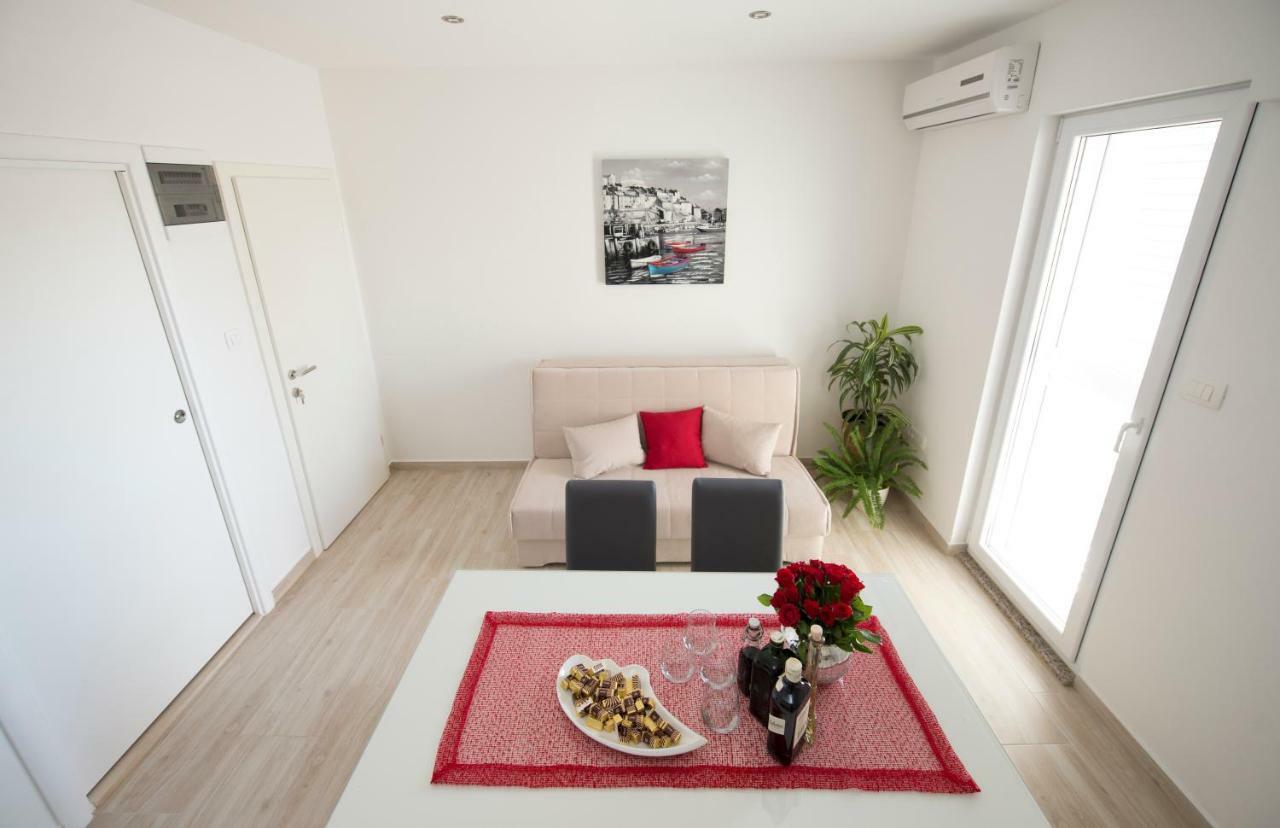 Apartments Bonus And Private Parking Split Exterior foto